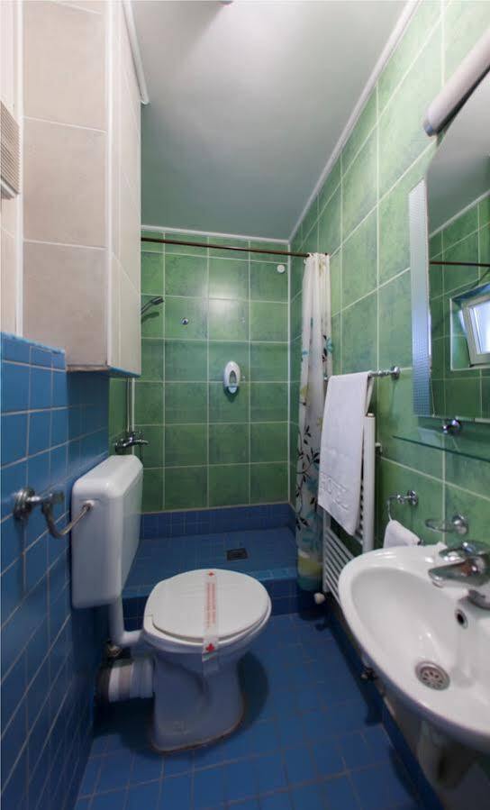 Hostel Hayat SJJ Exteriör bild